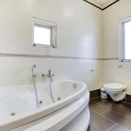 Large, Central Triplex With Private Terrace By 360 Estates Apartamento San Ġwann