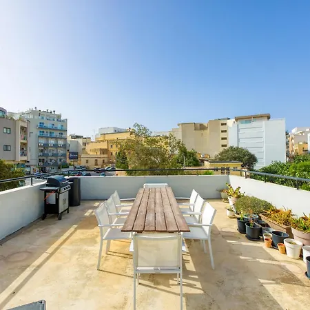 Large, Central Triplex With Private Terrace By 360 Estates * San Ġwann
