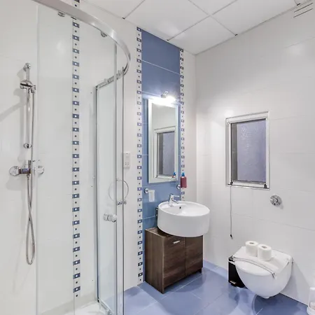 Apartment Large, Central Triplex With Private Terrace By 360 Estates *