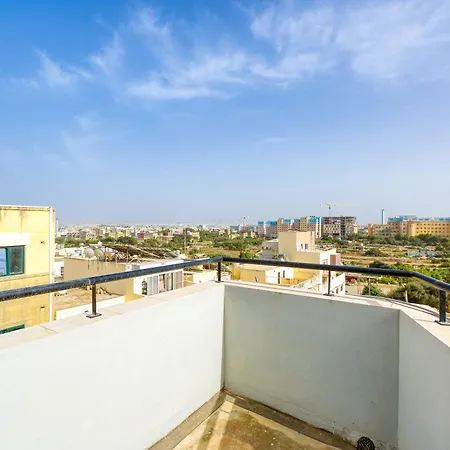 Large, Central Triplex With Private Terrace By 360 Estates شقة *