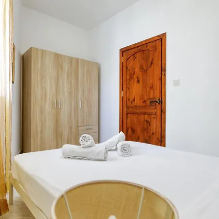 شقة Large, Central Triplex With Private Terrace By 360 Estates San Ġwann