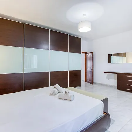 شقة Large, Central Triplex With Private Terrace By 360 Estates *