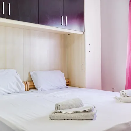 Large, Central Triplex With Private Terrace By 360 Estates San Ġwann