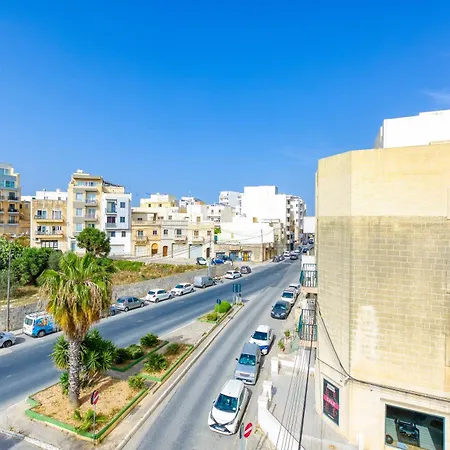Apartment Large, Central Triplex With Private Terrace By 360 Estates *